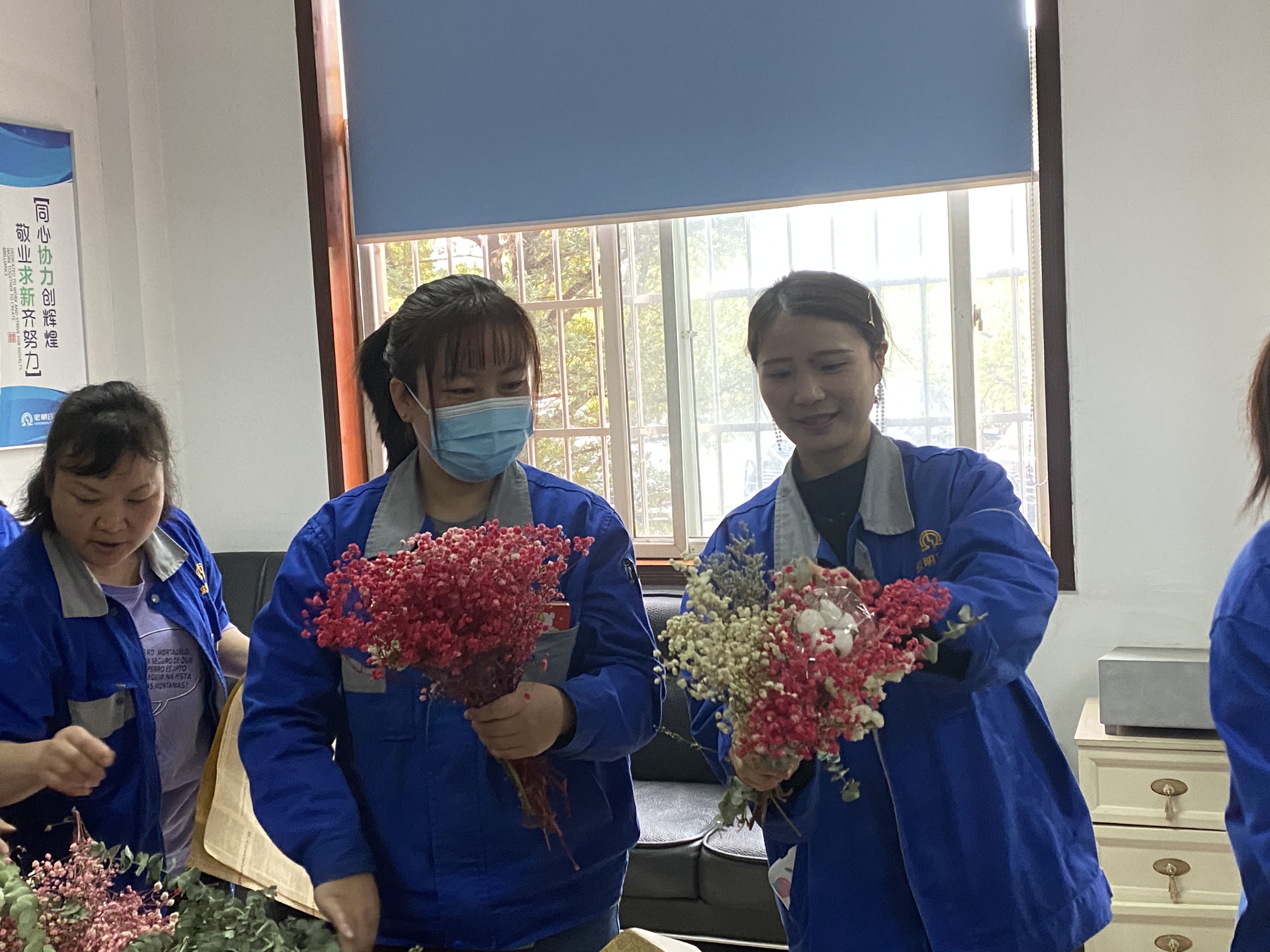 开云手机入口官网_开云online(中国),宏明日望,株洲电子科技,湖南电容器,株洲电容器,电容器